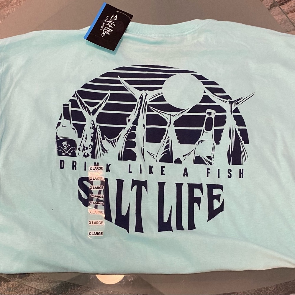 BNWT, Mens XL, Salt Life tshirt.